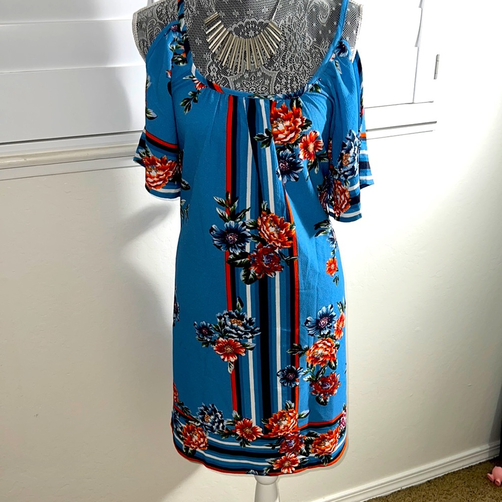 Women’s Venus Blue Floral Open Shoulder Dress Size Medium